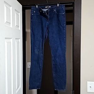 Size 12 Miraclebody blue jeans.